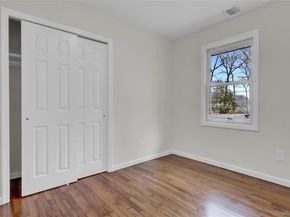 43 Penny Drive, Calverton NY 11933
