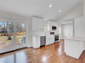 43 Penny Drive, Calverton NY 11933
