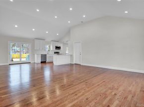 43 Penny Drive, Calverton NY 11933