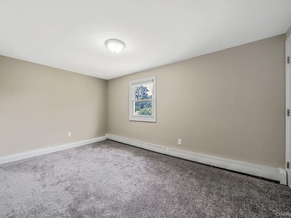 286 Old Country Road, Deer Park NY 11729