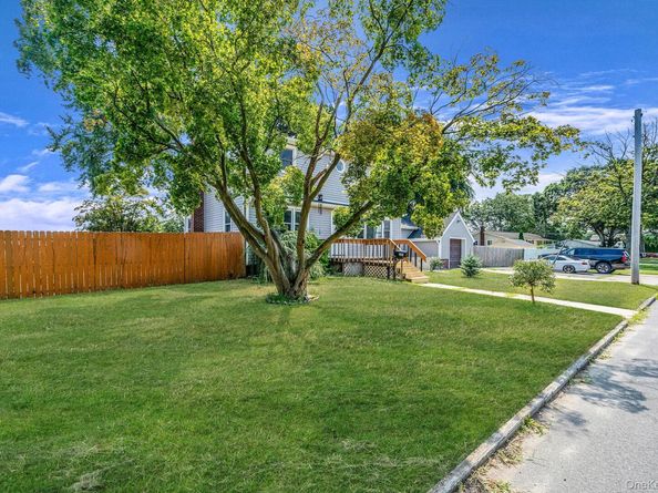 286 Old Country Road, Deer Park NY 11729