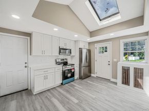 286 Old Country Road, Deer Park NY 11729