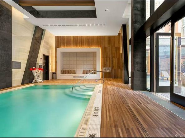 505 W 43rd Street 3E, New York (Manhattan) NY 10036