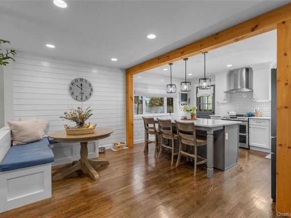 24 Coles Place, Northport NY 11768