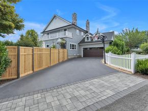 24 Coles Place, Northport NY 11768