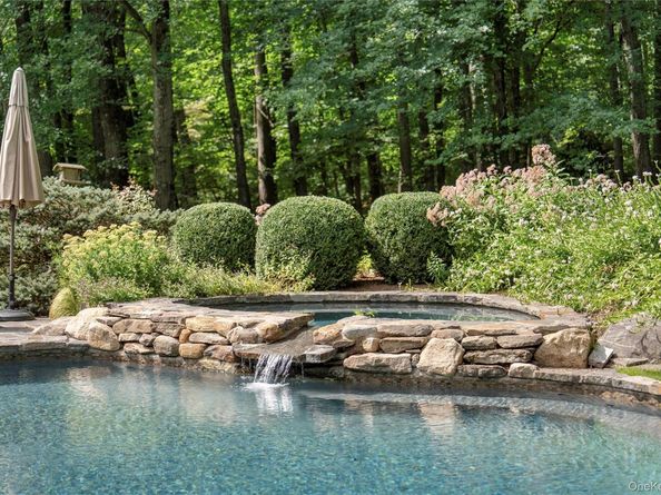 17 Quaker Meeting House Road, Armonk NY 10504