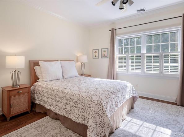 17 Quaker Meeting House Road, Armonk NY 10504