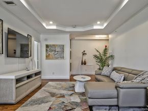 323 Roosevelt Way, Westbury NY 11590