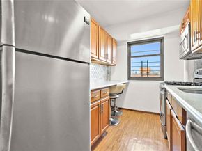 21-71 34th Avenue 15D, Long Island City NY 11106
