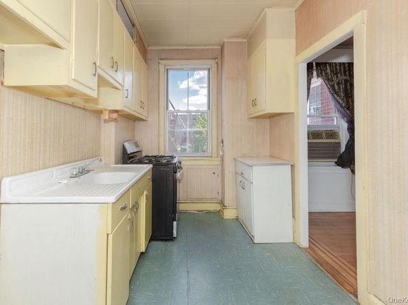 3513 76th Street 51, Jackson Heights NY 11372