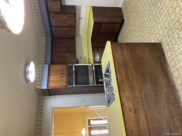 21 Raemont Road, Granite Springs NY 10527