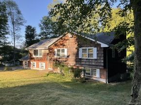 21 Raemont Road, Granite Springs NY 10527