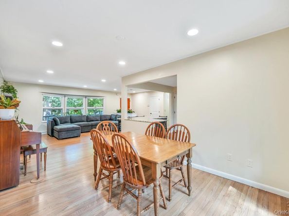 12 Inwood Road, Center Moriches NY 11934