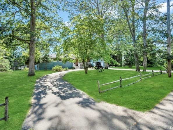 12 Inwood Road, Center Moriches NY 11934