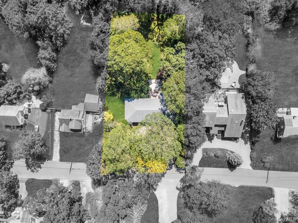 12 Inwood Road, Center Moriches NY 11934