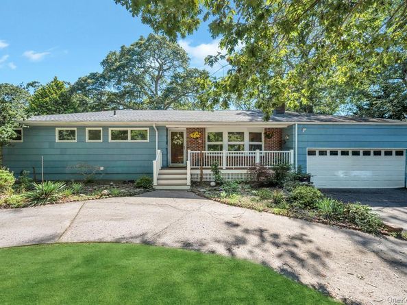 12 Inwood Road, Center Moriches NY 11934