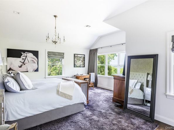 29 Oyster Pond Lane, East Hampton NY 11937