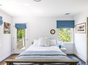 29 Oyster Pond Lane, East Hampton NY 11937