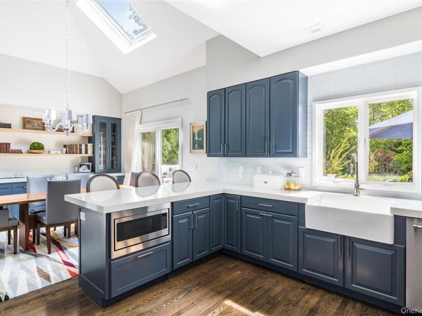 29 Oyster Pond Lane, East Hampton NY 11937