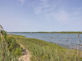 29 Oyster Pond Lane, East Hampton NY 11937