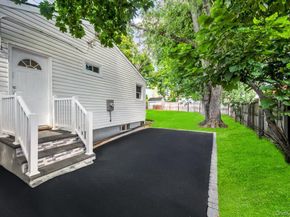 15 Rugby Street, Brentwood NY 11717