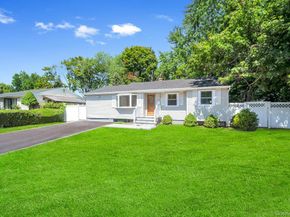 15 Rugby Street, Brentwood NY 11717