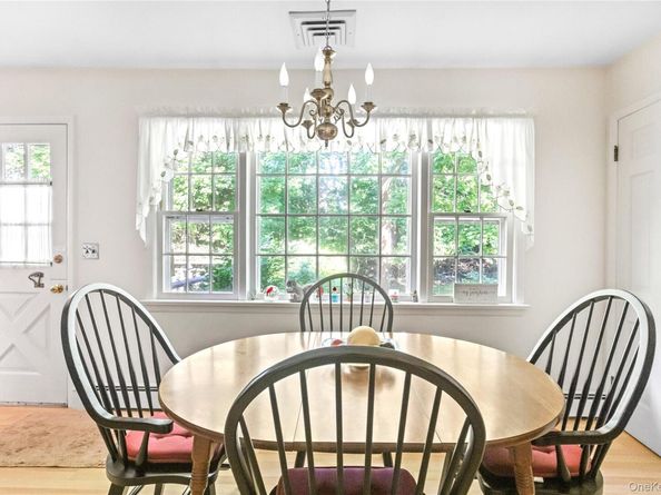 275 Durkee Lane, East Patchogue NY 11772