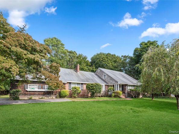 275 Durkee Lane, East Patchogue NY 11772