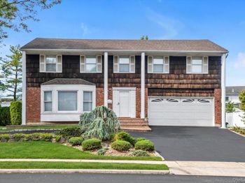 4 Carriage Road