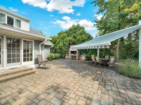 70 Shrub Hollow Road, Roslyn NY 11576