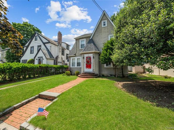 47 Stratford Road, West Hempstead NY 11552