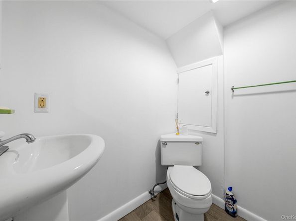 47 Stratford Road, West Hempstead NY 11552
