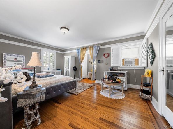 47 Stratford Road, West Hempstead NY 11552