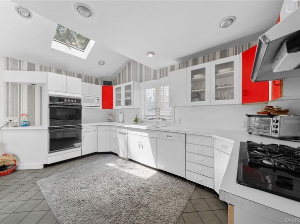 47 Stratford Road, West Hempstead NY 11552