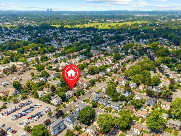 47 Stratford Road, West Hempstead NY 11552