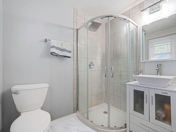 1514 Grundy Avenue, Holbrook NY 11741