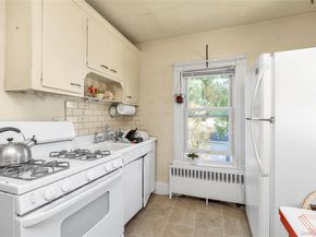 19 Plainfield Avenue, East Rockaway NY 11518