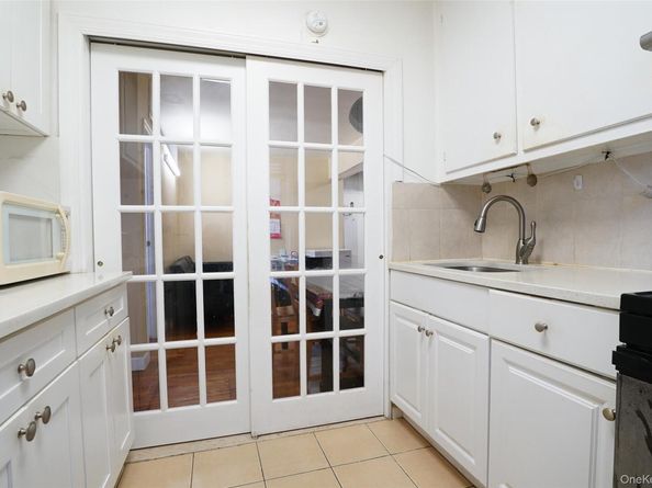63-45 Saunders Street 3G, Rego Park NY 11374