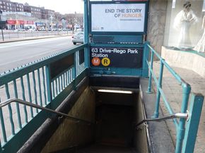 63-45 Saunders Street 3G, Rego Park NY 11374