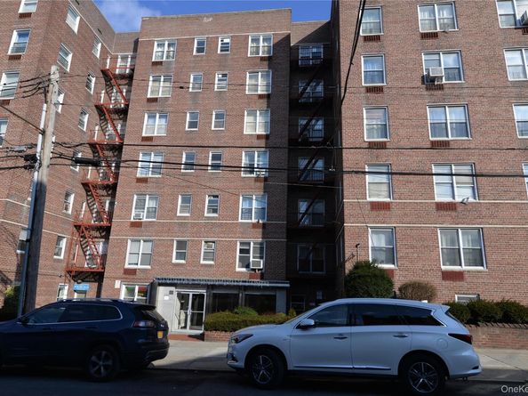 63-45 Saunders Street 3G, Rego Park NY 11374