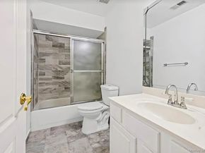 226-B Westside Avenue B, Freeport NY 11520