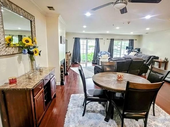 226-B Westside Avenue B, Freeport NY 11520