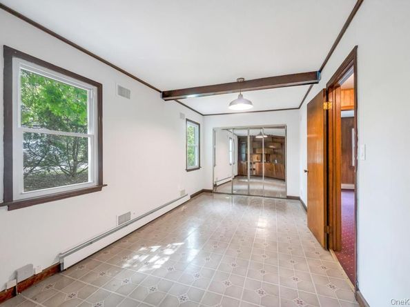 4 Cosgrove Drive, Glen Cove NY 11542
