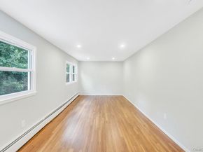 4 Cosgrove Drive, Glen Cove NY 11542