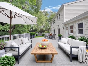 4 Cosgrove Drive, Glen Cove NY 11542