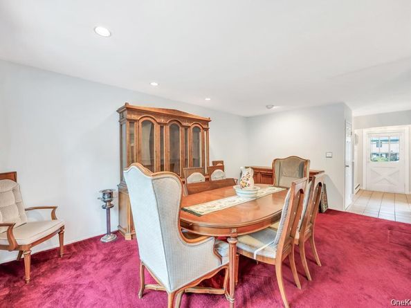 31 Essex Drive, Coram NY 11727