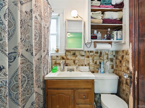 3034 Mickle Avenue, Bronx NY 10469