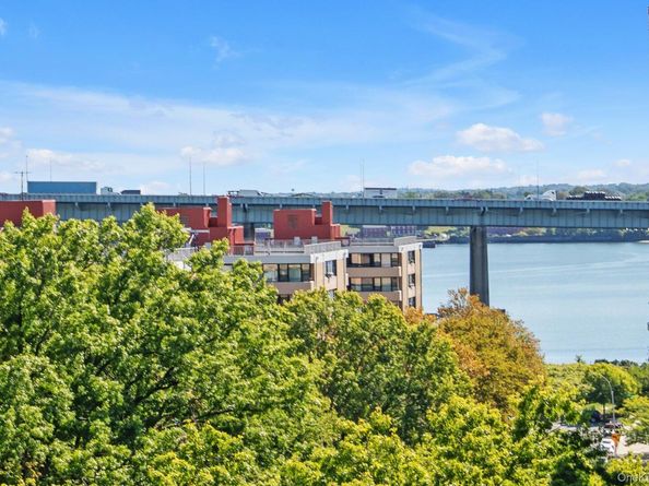 162-20 9 Avenue 9A, Beechhurst NY 11357