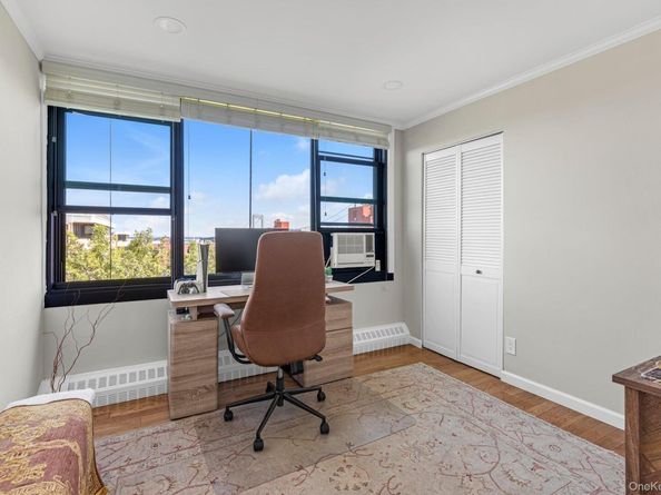 162-20 9 Avenue 9A, Beechhurst NY 11357