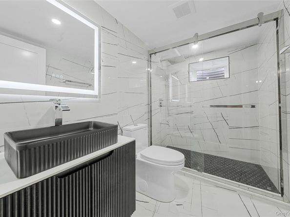 71 Cedar Street, Hicksville NY 11801